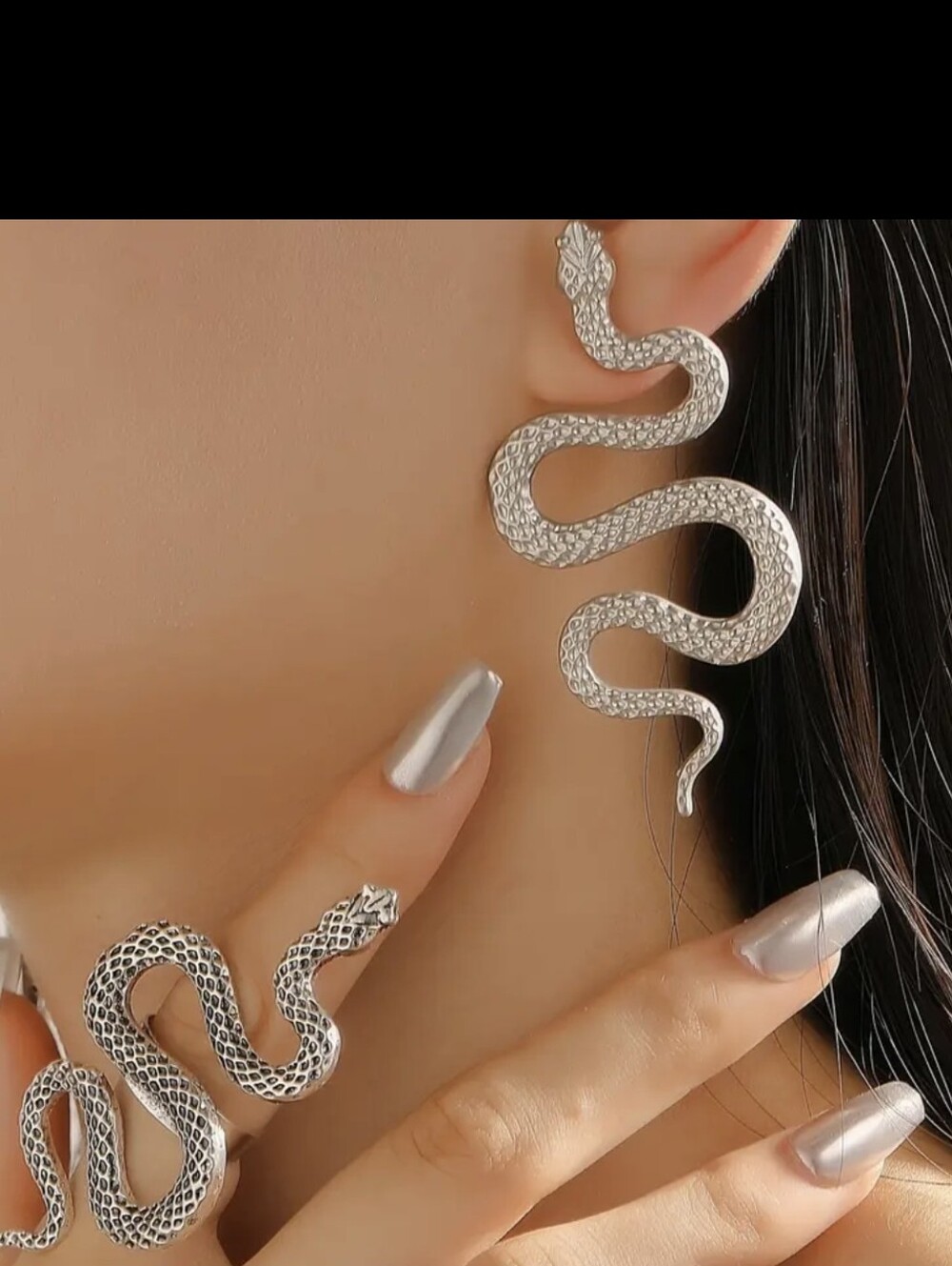 Silver Textured Snake Earrings And Ring